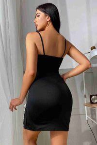 Fantazi Bacak Yırtmaçlı Dantel İşlemeli Gecelik Babydoll iç giyim Siyah Beyaz