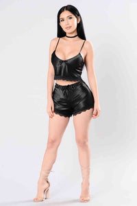 Fantazi Özel Saten Dantel Tasarımlı Şortlu Pijama Takım Siyah