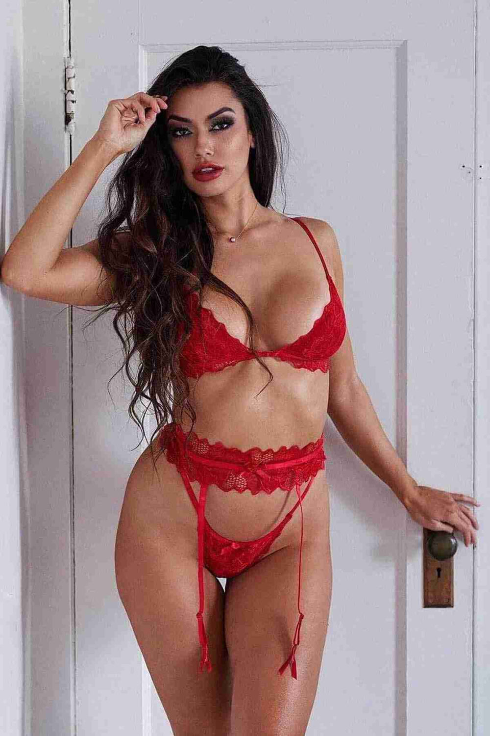 Aşk Fantazi Sütyen Külotlu Jartiyer Takım Kırmızı